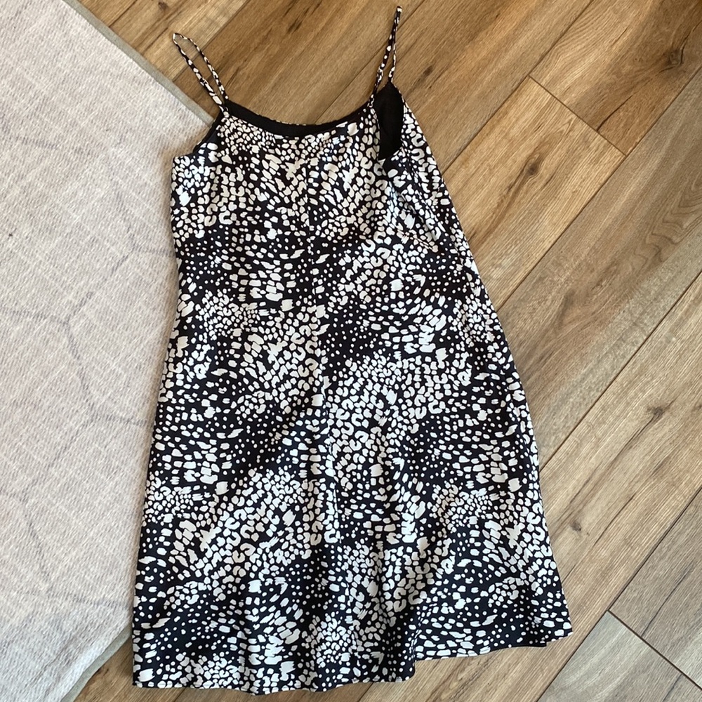Black and white silk Calvin Klein slip dress. - Picture 3 of 7